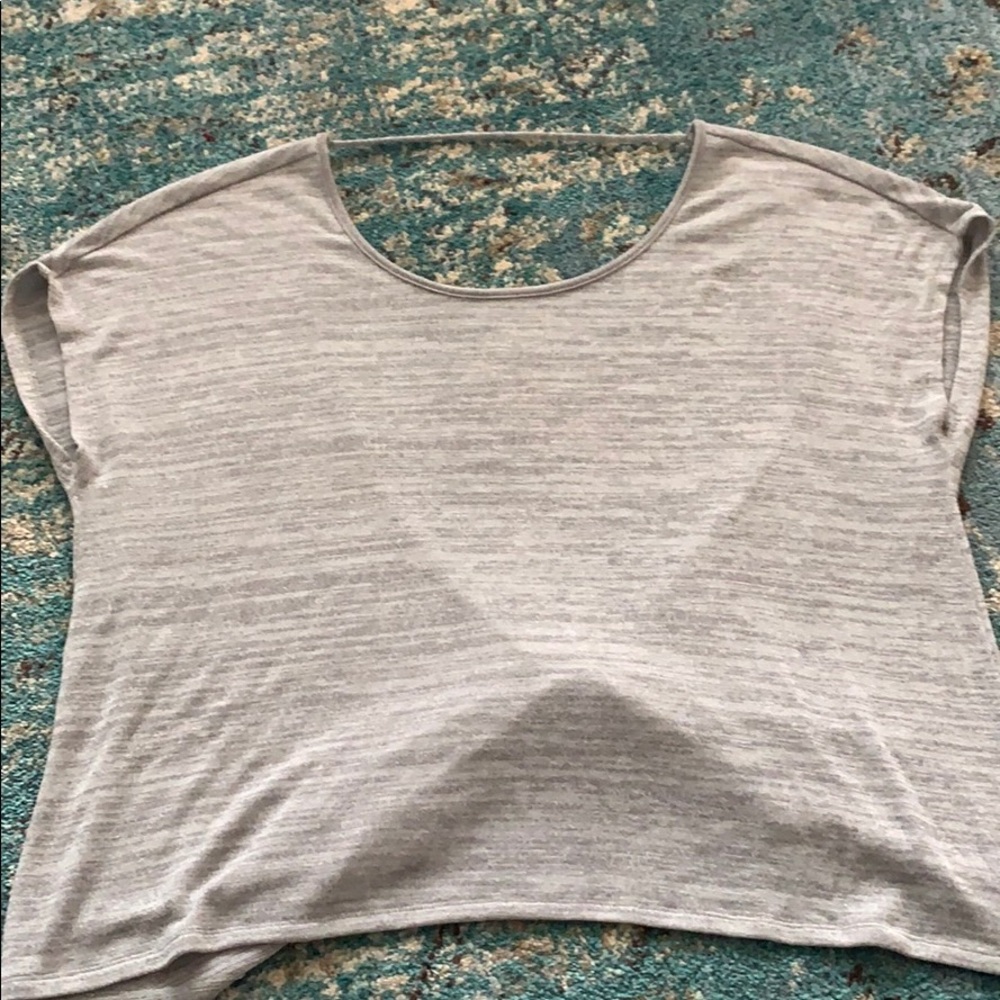 Gray express flowy top